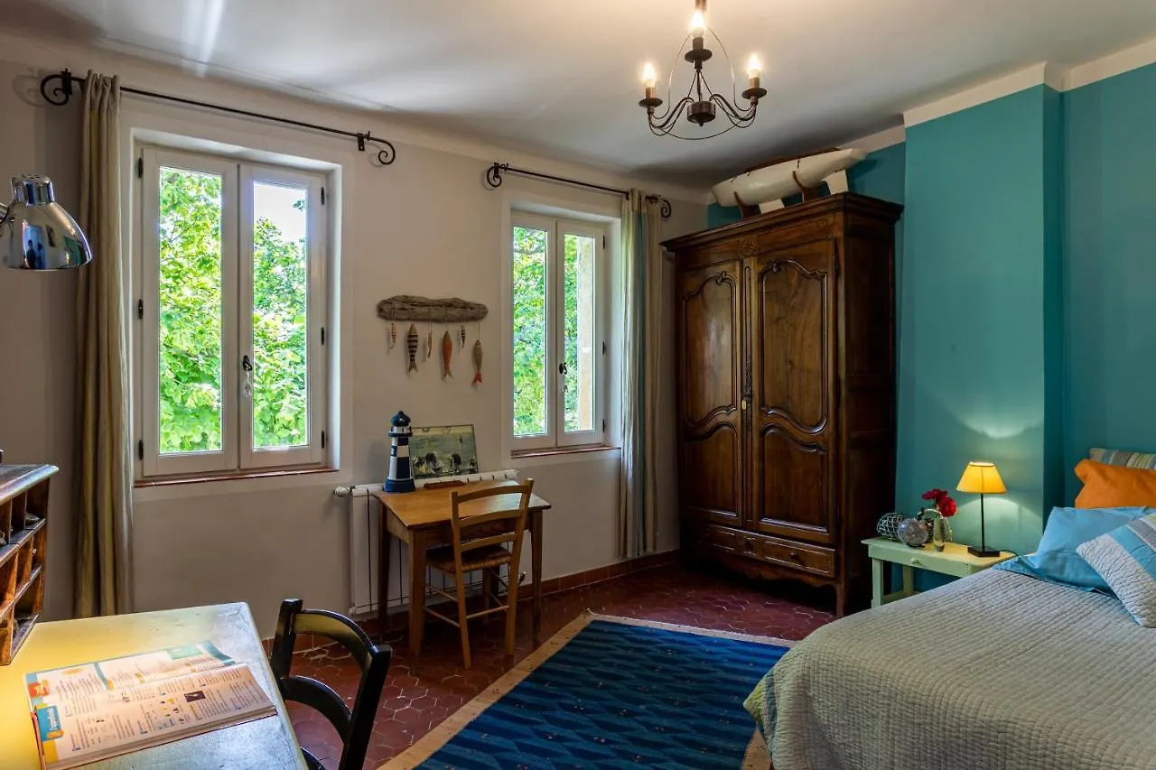 Hébergement de vacances Gîtes Domaine des Machottes Grans France